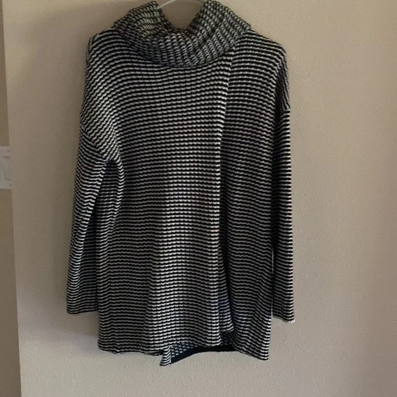 Jacket - Picture 5 of 8